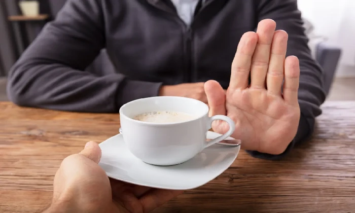 هل استطيع شرب القهوة قبل تحليل الدم